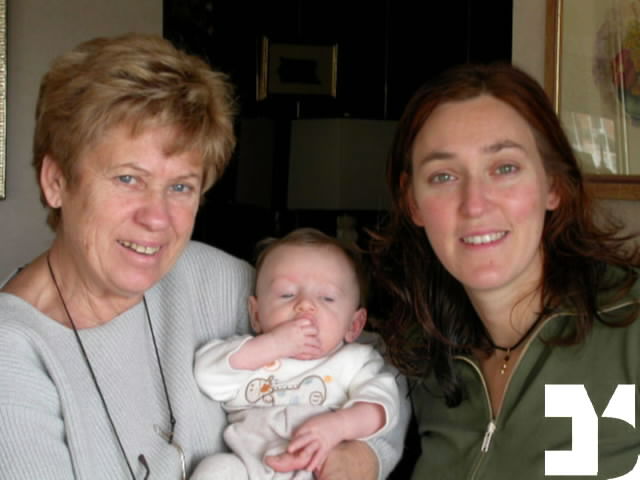 Parenti - Julian - 20041129 - e i nonni - 002-ALF.jpg